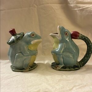 Vintage - Whimsical Frog Ceramic Creamer and Sugar bowl Set